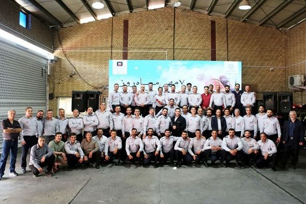 مراسم تجلیل از آتش نشانان فداکار شهر کهریزک و آیین رونمایی از خودروهای لجستیک و عملیاتی سازمان آتش نشانی و خدمات ایمنی شهرداری کهریزک