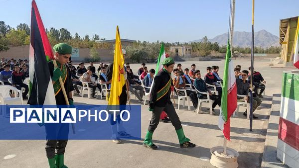 زنگ آغاز هفته پدافند غیرعامل در هنرستان آیتالله خامنهای