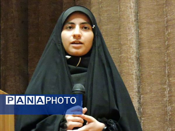 دیدار حجت‌الاسلام قمی با جمعی از دانش‌آموزان و نوجوانان استان یزد