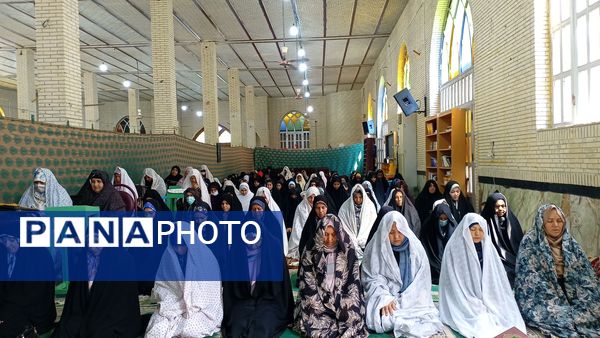 تقدیر از برگزیدگان مسابقات فرهنگی هنری حاجی‌آباد