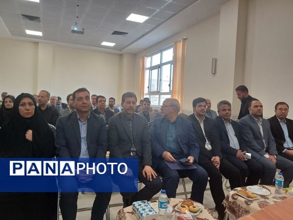 مدرسه متوسطه در مسیر ماندگار شهرک سیمرغ خورزوق به بهره برداری رسید