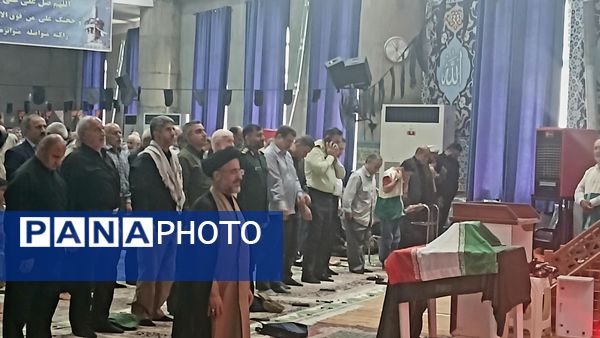نماز جمعه سدی محکم در برابر دشمن