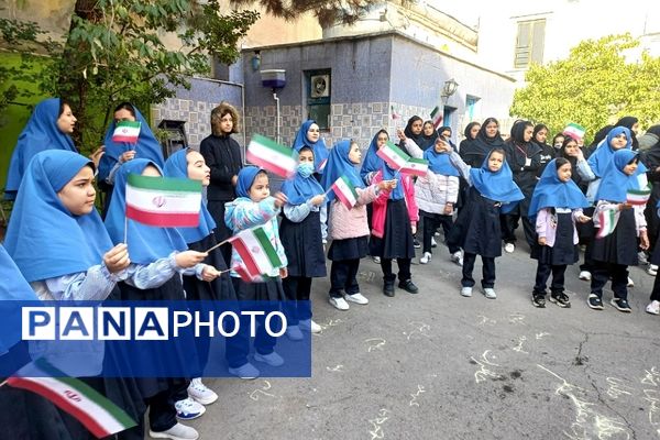 برپایی جشن وعده صادق۲ در مدارس رودهن 