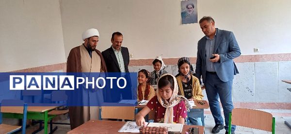 بازدید مسئولان اداره آموزش و پرورش شهرستان شیروان از کلاس‌های اوقات فراغت کانون سمیه
