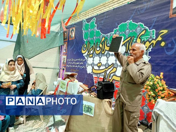 بازدید دانش آموزان دبستان سمیه از کنگره ملی شهید مدرس