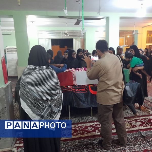 مراسم استقبال از شهید گمنام در روستای سرزه 