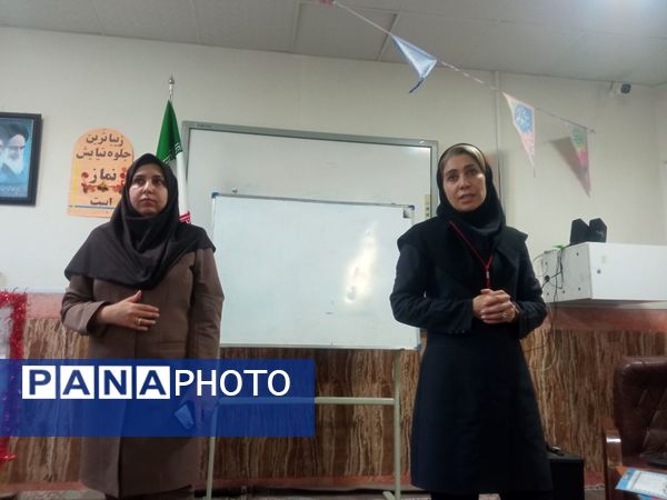 جلسه اولیا و مربیان در دبیرستان گلشن آزادی