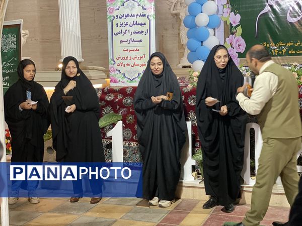 هفته‌ای برای ستایش دانایی؛ جشن معلمان در تالار ملک برگزار شد