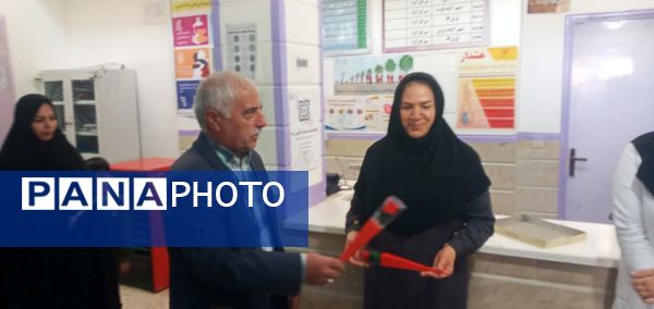 تقدیر امام جمعه سملقان از پرستاران شهر قاضی و شهر آوا 