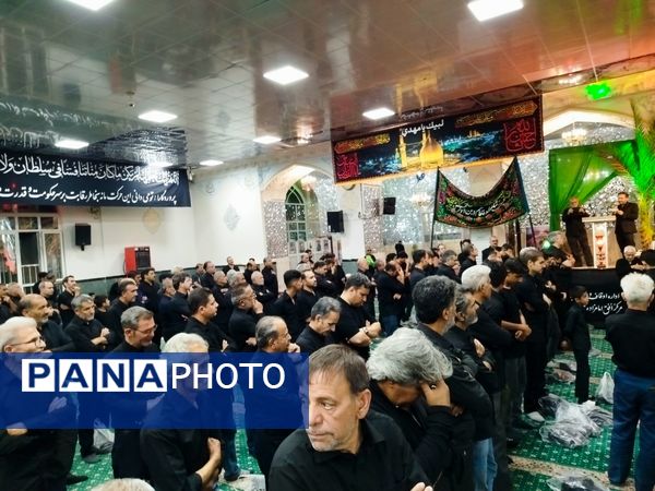 اجتماع عزاداران در جوار امامزاده سید حمزه کاشمر به مناسبت شام غریبان