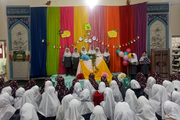 برگزاری جشن روز مادر در دبستان ایمان رباط‌کریم