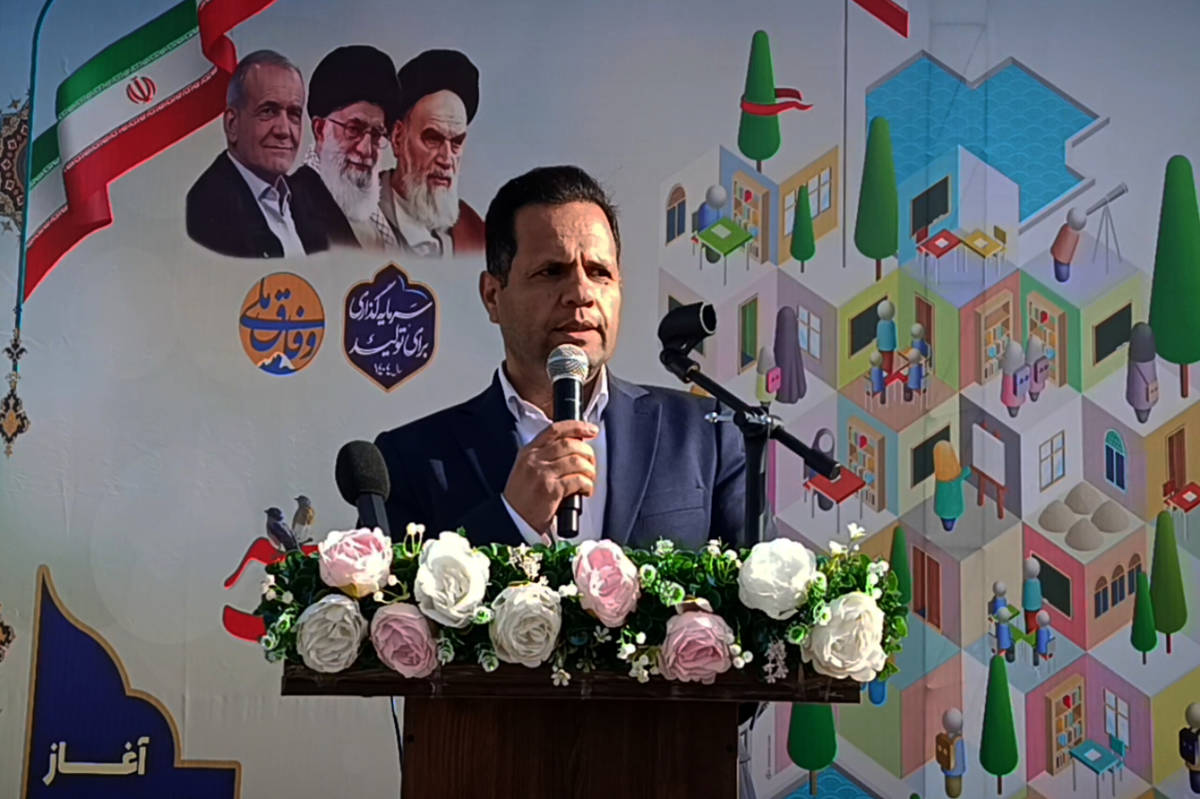 مدارس ملارد سال تحصیلی جدید را با رویکرد ارتقای هویت ملی و پرورش مهارت‌های دانش‌آموزان آغاز کردند