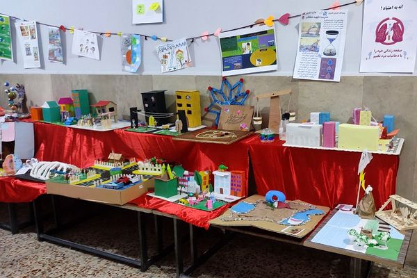 هفته پژوهش در مدرسه شهید معظم شهرستان قدس