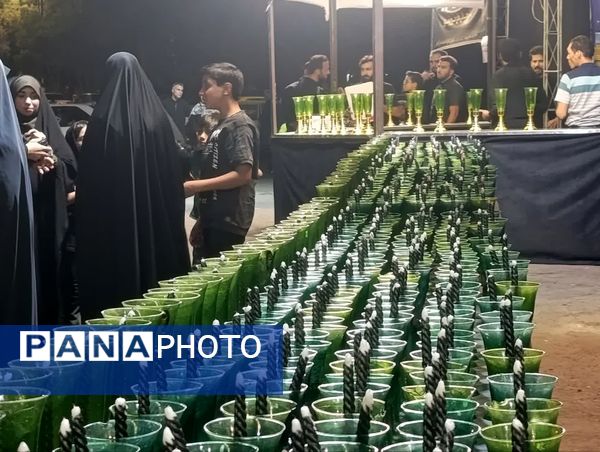 مراسم عزای شام غربت هشتمین آفتاب دل ها، همراه با آیین شمع‌گردانی 