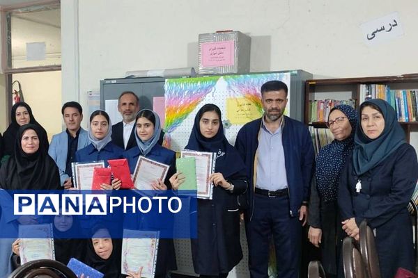 گفت‌وگوی خلاق دردبیرستان فاطمه‌الزهرا؛ نشست مشترک ناشر، معاونین و دانش‌آموزان نویسنده برای رفع چالش‌ها