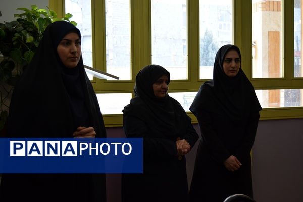 برای اولین‌بار؛ برگزاری کافه ۵۷ در دبیرستان‌ نمونه دولتی ولایت بهارستان‌دو