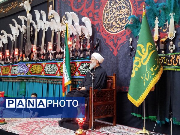 محرم؛ فصل عاشقی با اباعبدالله (ع)
