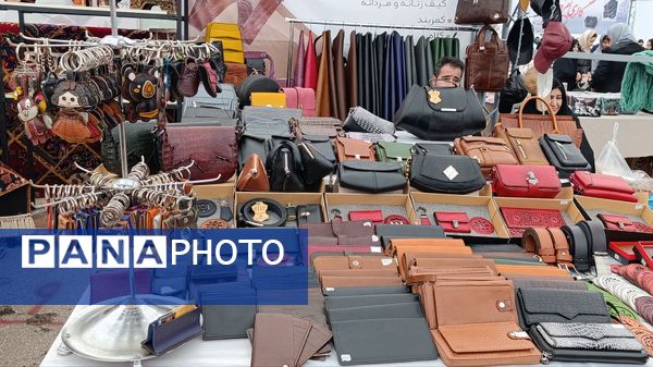 نمایشگاه یلدا در سایه‌سار چنار کهن لاهیجان تبریز گشایش یافت