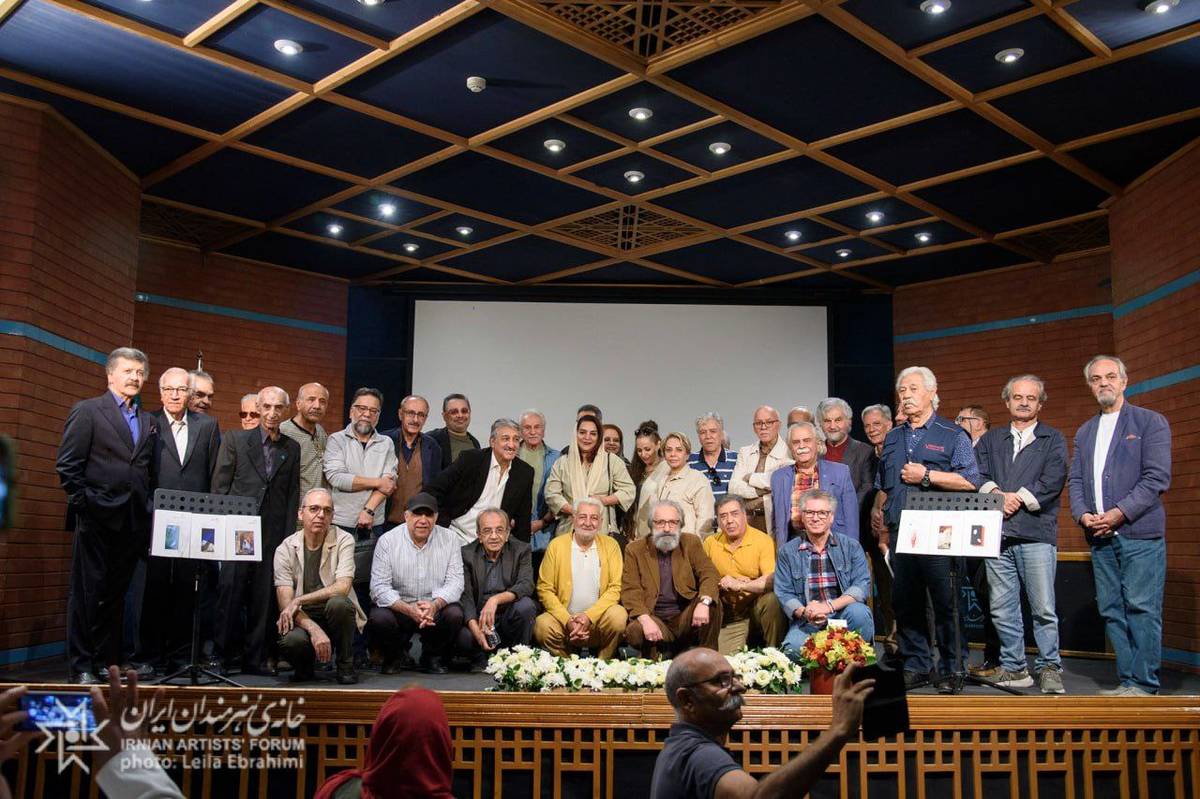 مراسم رونمایی از آثار میهن بهرامی برگزار شد