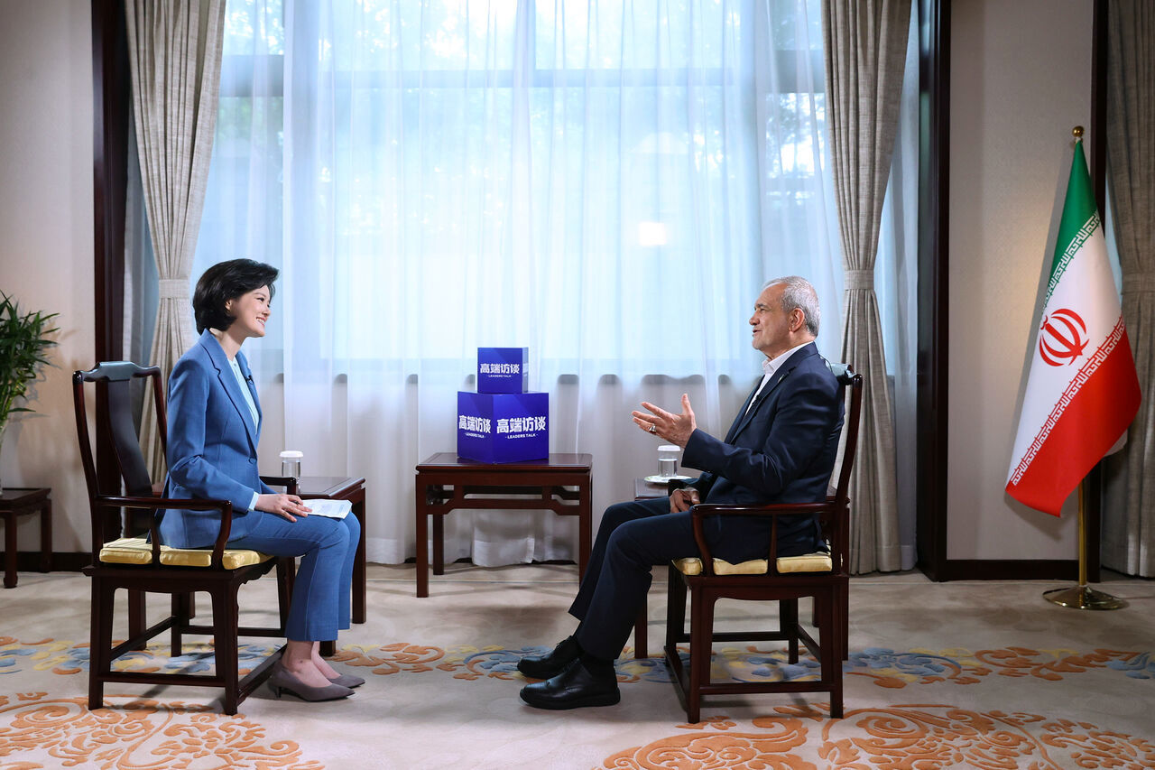 فعالیتهای هستهای ما صرفاً صلحآمیز است و در همان مسیر ادامه خواهد یافت