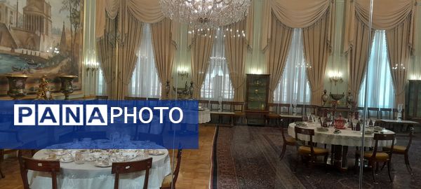 برگزاری اردوی دانش‌آموزان دبیرستان فرزانگان استعداد درخشان ملارد به کاخ سعدآباد