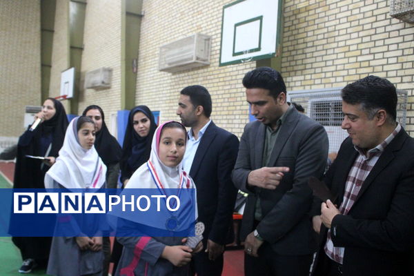 تیم فوتسال دانش‌آموزان دختر شهرستان دشتی قهرمان استان بوشهر