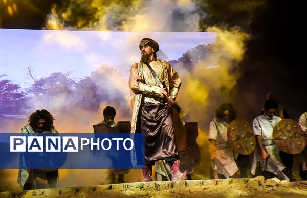 نمایش بزرگ بومی میدانی «سرزمین خورشید» در خراسان شمالی 