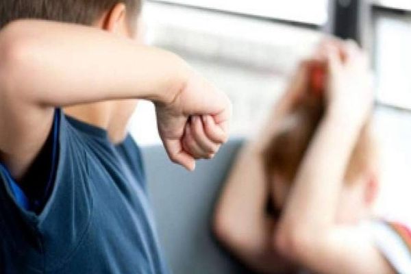 زورگویی در مدارس، تهدیدی جدی برای سلامت روان و پیشرفت تحصیلی دانش‌آموزان است