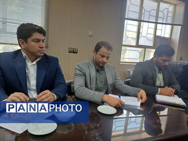نشست جمع بندی بازدید‌های پروژه مهر از شهرستان‌های گرمه و جاجرم