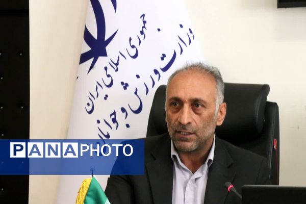 آیین قدردانی از زحمات کارکنان اداره‌کل ورزش و جوانان در شهرکرد