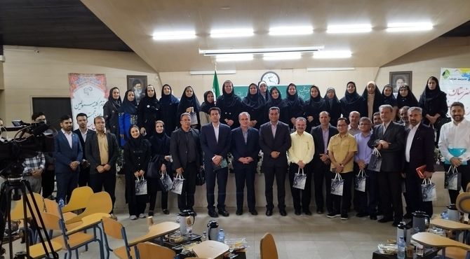 نشست خبری مدیرکل آموزش و پرورش استان اصفهان با اصحاب رسانه