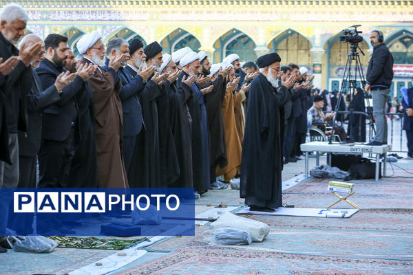 اقامه نماز طلب باران در مسجد مقدس جمکران