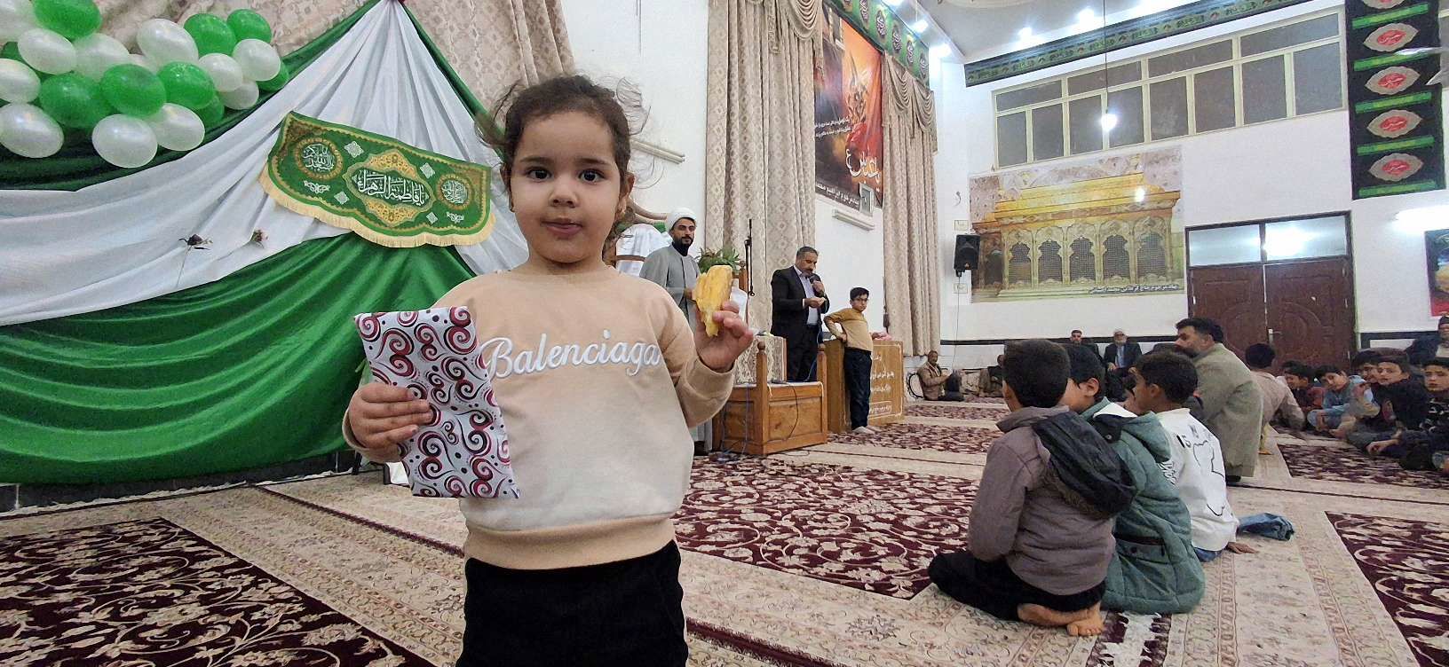 حضور پر رنگ کودکان روستای نقاب در جشن ولادت بانوی دو عالم