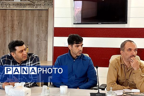 برگزاری جلسه شورای تربیت بدنی در اداره آموزش و پرورش کهریزک 