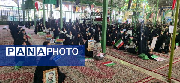 حضور گسترده فرهنگیان و دانش‌آموزان بسیجی بافق در همایش اقتدار