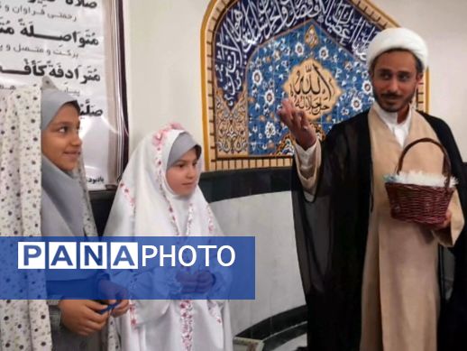 برگزاری اولین روز از دوشنبه های نماز در ناحیه۷ مشهد