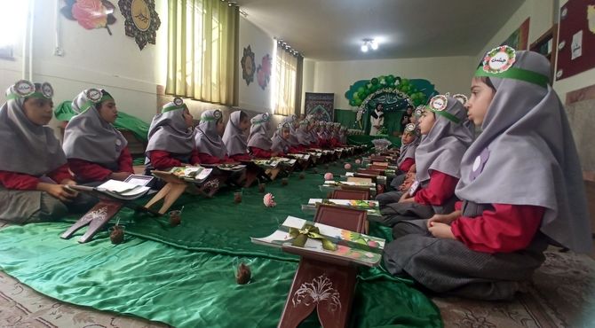جشن قرآن در دبستان نیایش؛ آغاز مسیری روشن با کلام خدا