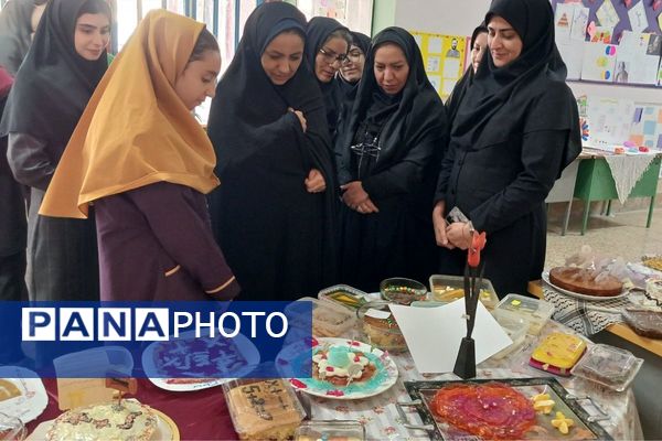 درخشش خلاقیت در نمایشگاه ریاضی دبیرستان یادگار امام (ره)