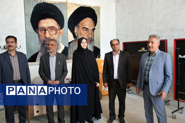 بازدید فرماندار و مدیر آموزش و پرورش مه ولات از مجموعه هنرستان کشاورزی امام خمینی (ره)