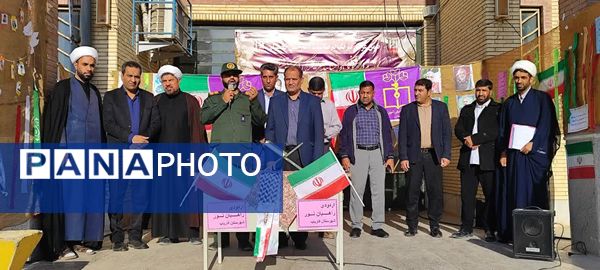 اعزام ۷۶ دانش‌آموز دختر فاریابی به مناطق عملیاتی جنوب کشور