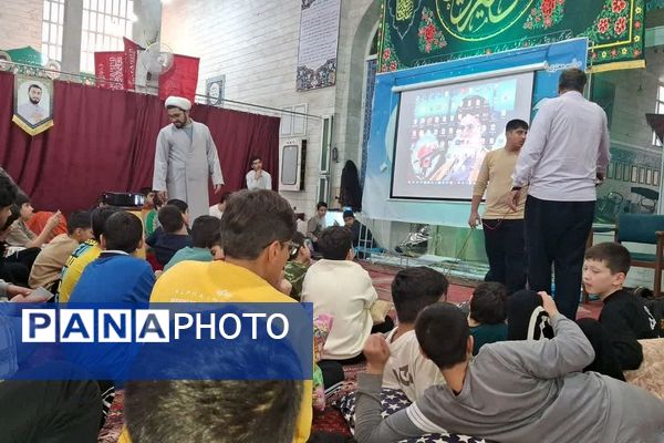 اجرای برنامه‌های متنوع برای دانش آموزان معتکف ناحیه دو شهرری 