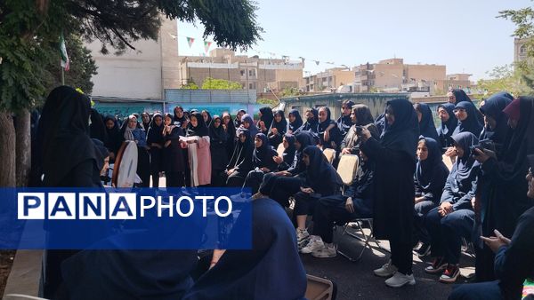برگزاری رویداد شادی به رنگ ایثار در دبیرستان شاهد عصمت ناحیه ۳ کرج