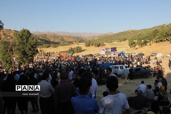 دومین جشنواره ملی انگور سیاه سردشت
