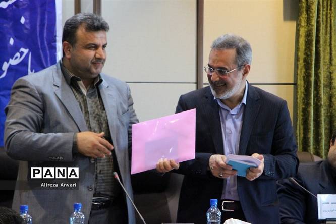 حضور وزیر آموزشوپرورش در جلسه شورای آموزشوپرورش مازندران