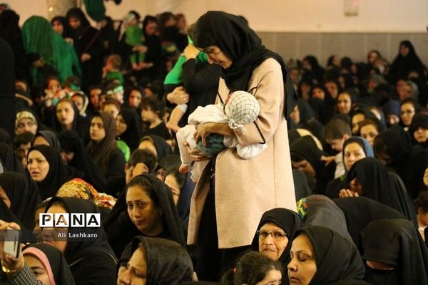 همایش شیرخوارگان حسینی در حسینیه ثارالله قائم شهر