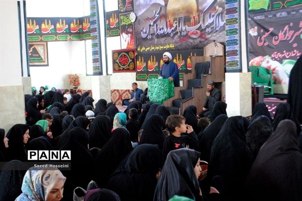 برگزاری همایش شیرخوارگان حسینی در شهرستان زیرکوه