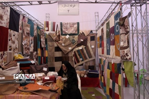نمایشگاه پوشش ایرانی ،اسلامی در اسلامشهر