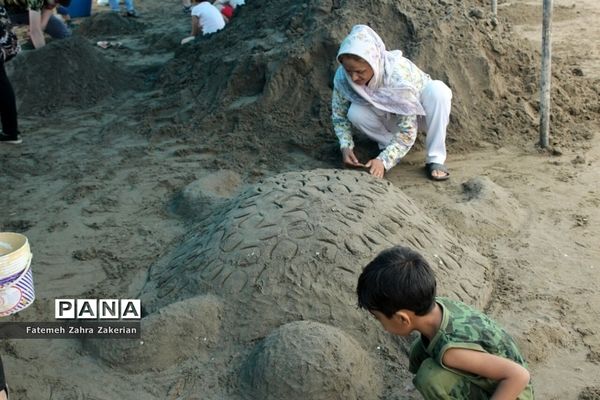 جشنواره مجسمه‌های شنی در  سرخرود