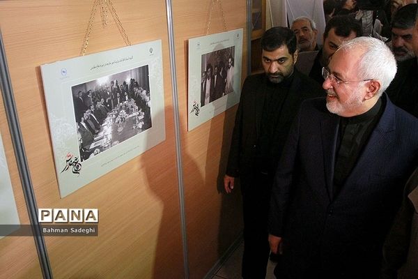 افتتاح نمایشگاه اسناد نقش وزارت امور خارجه در دفاع مقدس