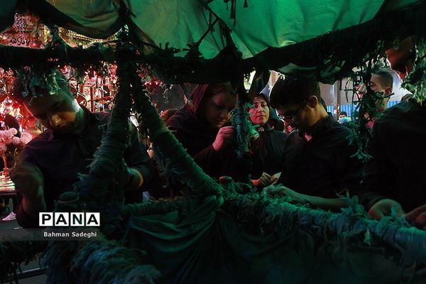 سوگواری تاسوعای حسینی در حسینیه کربلایی ها